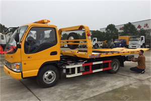 叠彩哪里有拖车服务