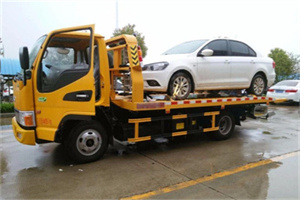 叠彩附近拖车救援24小时服务热线