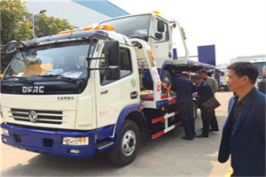 叠彩汽车道路救援拖车价格